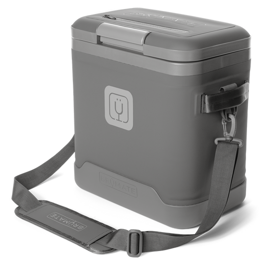 magpack-18-can-i1 magpack_18_graphite_front_strap.png